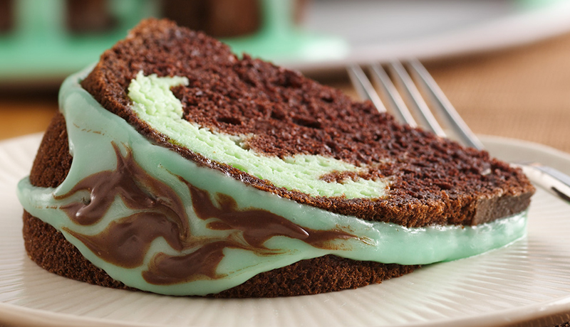Chocolate Mint Swirl Cake